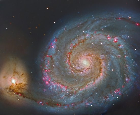 Imagen de M51, más conocida como la Galaxia Remolino. Localizada a 23 millones de años luz de distancia de la Tierra, esta magnífica espiral se observó utilizando el instrumento OSIRIS en el telescopio GTC con un tiempo de exposición de dos minutos. Para llegar a la misma profundidad, un telescopio de un metro de diámetro necesitaría un tiempo de exposición de aproximadamente cuatro horas. La imagen fue obtenida y calibrada por el equipo científico de OSIRIS y tratada por Daniel López (IAC).
